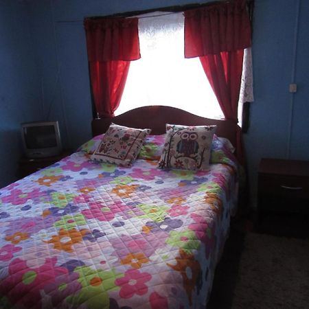 Hostal Y Cabanas Peumayen Puerto Guadal Eksteriør bilde